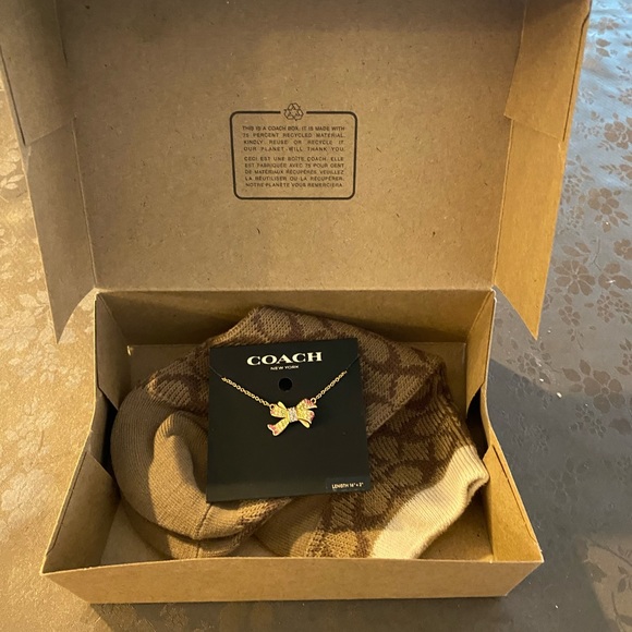 Coach Gift Set Necklace and Socks - Picture 5 of 7